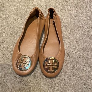 TAN TORY BURCH FLATS